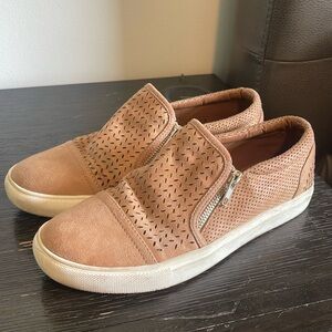 Stitch fix tan suede sneakers